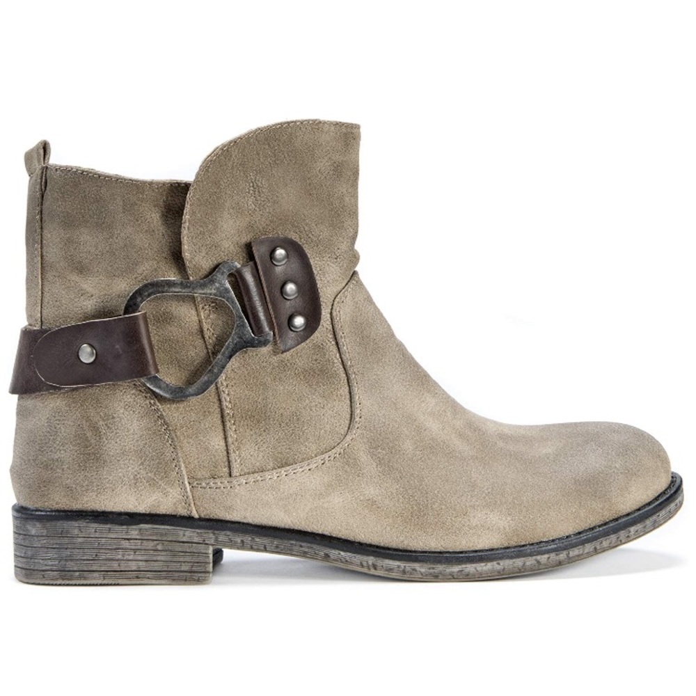 Muk Luk Hayden Bootie Size 10